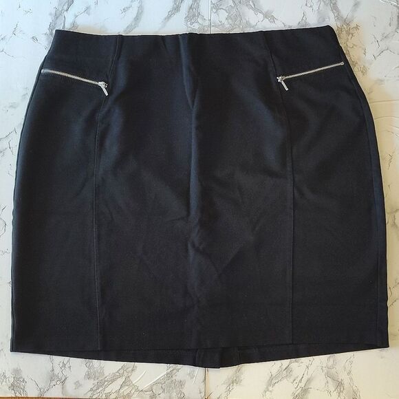 Roz & Ali Black Stretch Pull On Mini Skirt  Plussize 2X - Picture 1 of 13